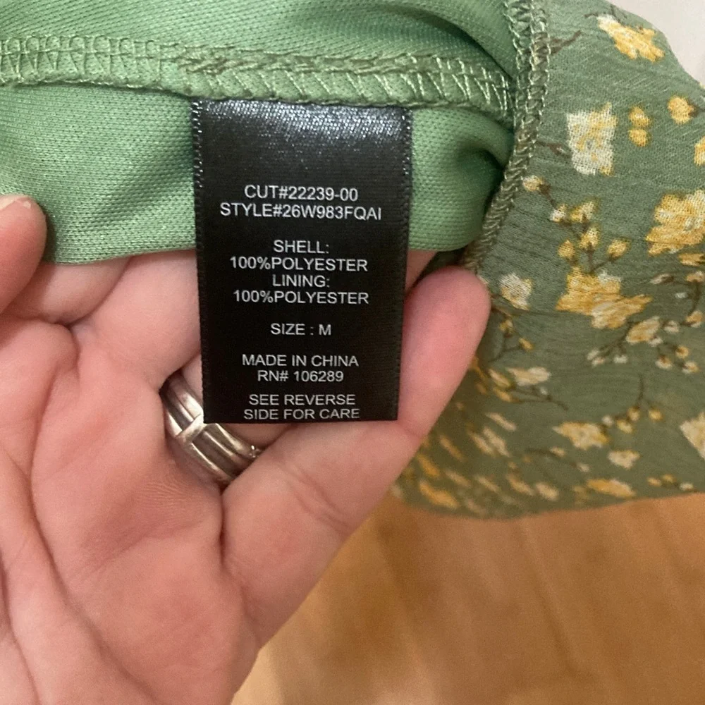 Trixxi Olive Floral Tiered Mini Dress Size Medium - Picture 3 of 6